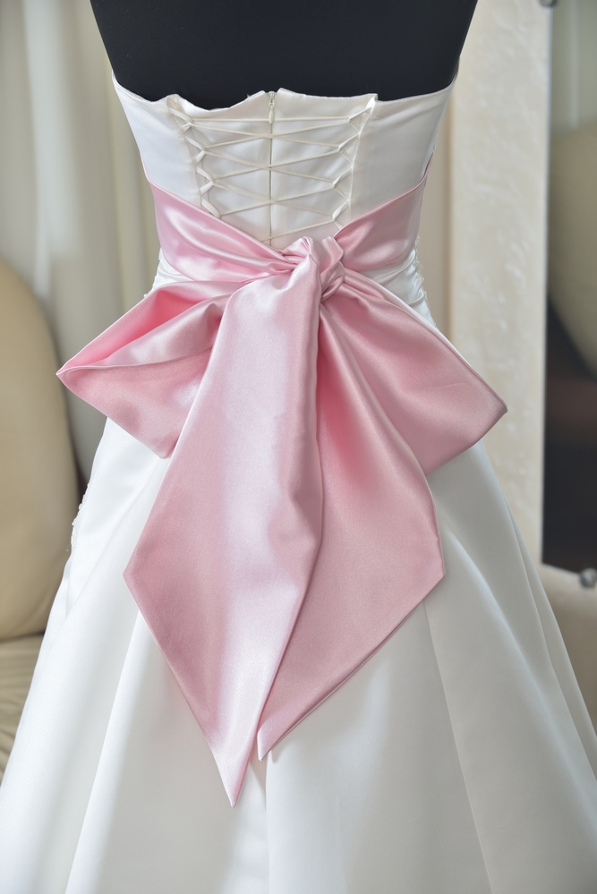 Wedding Dress Alteration & Fitting Tips